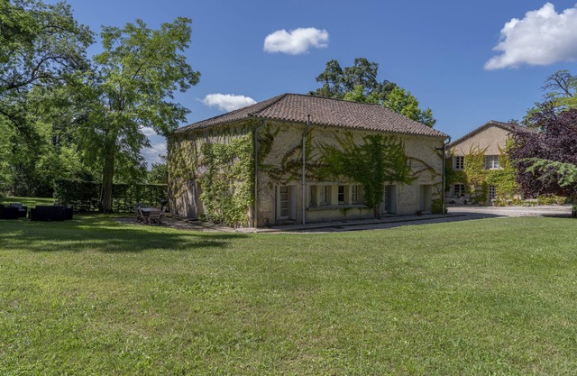 Cottage ROSE 6 pers dans parc d'un château gascon