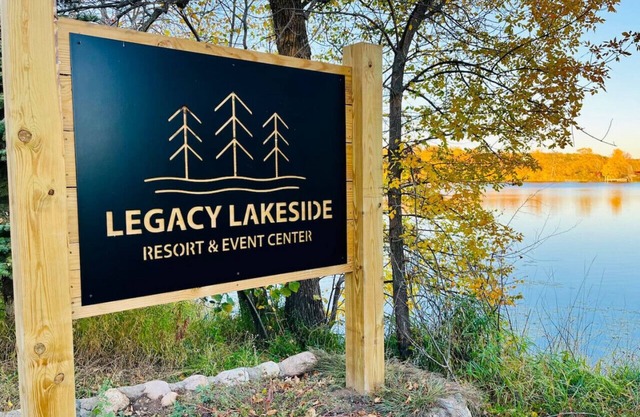 Cottage V |Studio Cottage | Lake & Beach |Water Sports! | Legacy Lakeside Resort