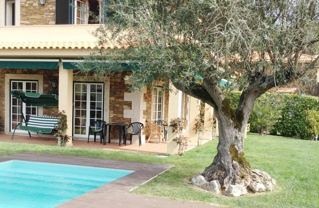 Cottage with private saltwater pool in Vilar de Mouros, Caminha