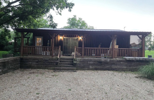 Country Cabin - Hot Tub - Free Kayaks - Gig Speed Internet - Fire Pit!