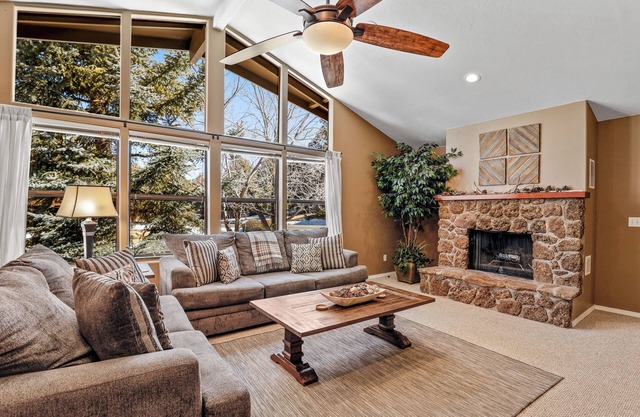 Country Club Bungalow, Sleeps 4