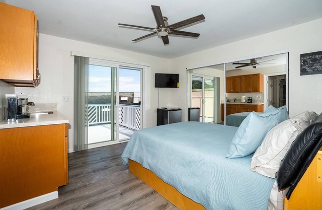 COUNTRY COMFORT & AC 2 BEDROOM - 30 DAYS