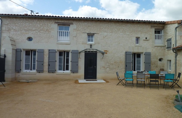 COUNTRY COTTAGE - NORD POITOU