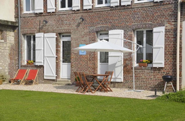 Country Cottage/Gite - TRIE CHATEAU