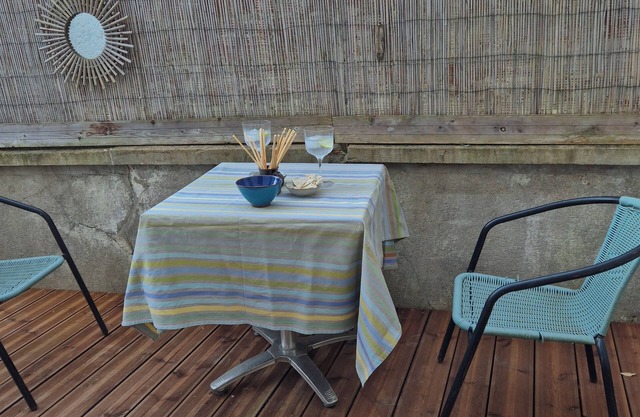 Country home in pretty village close to Champagne, Paris, Reims and Disneyland