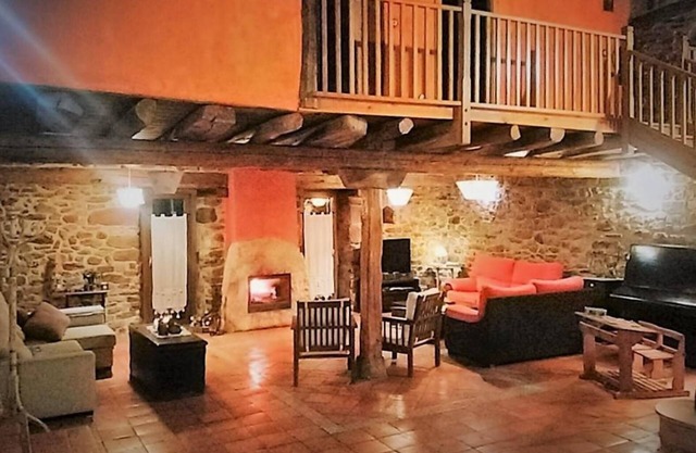 Country House 'El Hayedo' with Mountain View, Private Terrace and Wi-Fi