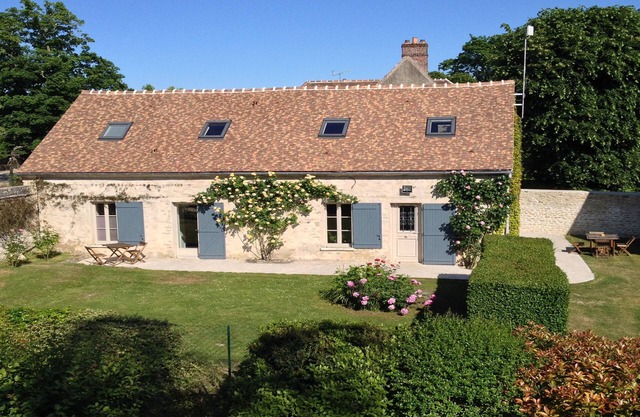 Country house 4 bedrooms,3 bathrooms near Senlis,Paris,Disney,Villepinte,CDG,4*