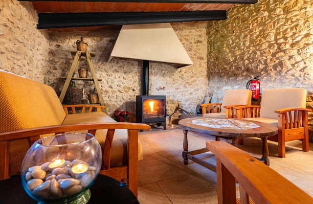 Country House 'Arinesa C' with Mountain View, Shared Terrace and Shared Garden