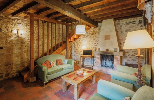 Country House 'Capellan' with Mountain View, Shared Garden and Wi-Fi