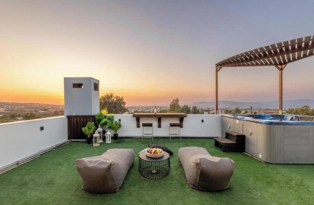 Country House 'Casa Natura' with Sea View, Wi-Fi and Air Conditioning