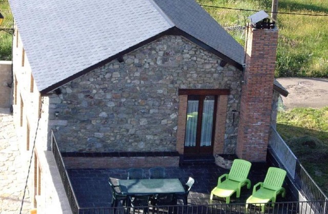 Country House 'La Terraza Del Valle' with Mountain View, Shared Terrace and Wi-Fi