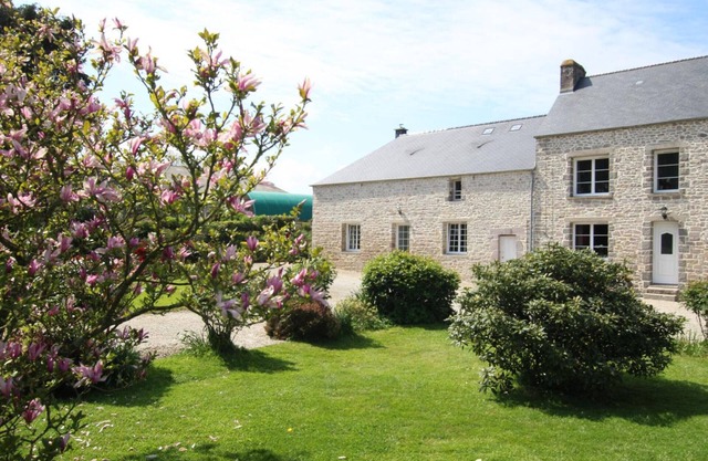 Country house in Couville, near Cherbourg, with WiFi and parking