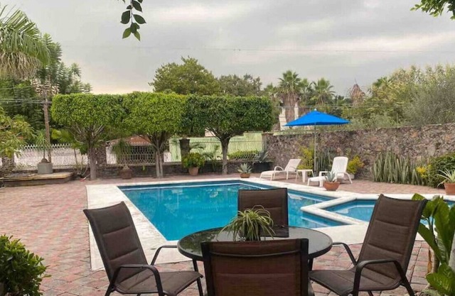Country house in Cuautla, heated pool, nice garden
