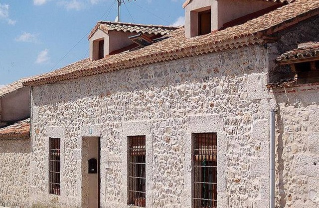 Country House 'La Moderna' with Private Terrace, Private Garden and Wi-Fi