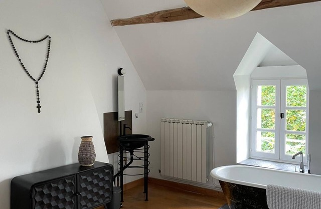 Country house near Foret de Tronçay with swimming pool and spa