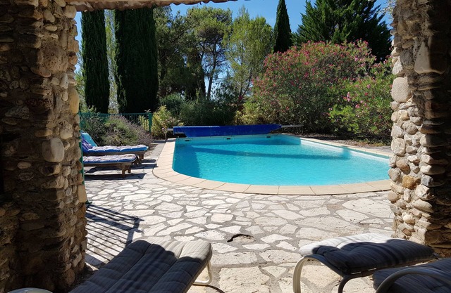 Country house with large private pool (heated)