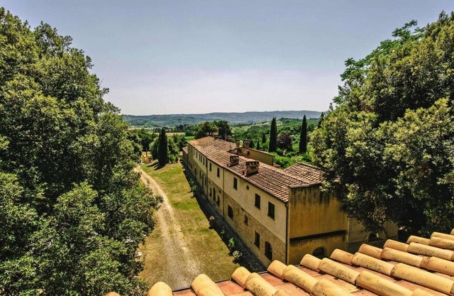 Country House in Tuscany with Pool and Olive Grove