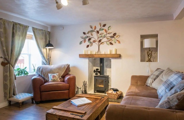 COUNTRY NEST- Cosy Spacious Holiday House