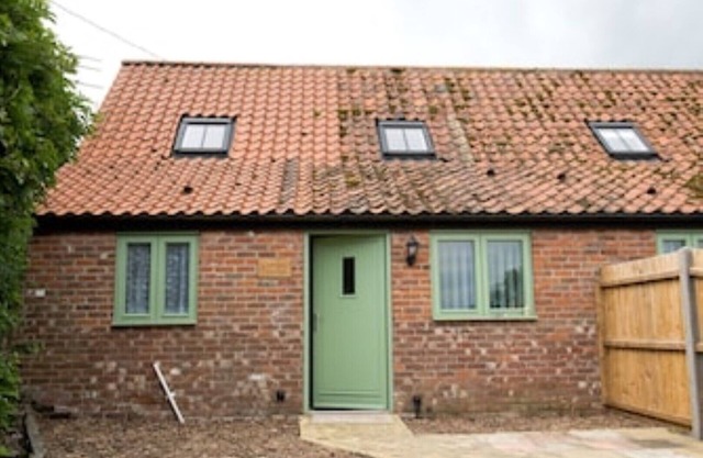 Country Views peaceful location in superb setting close to the Norfolk Broads