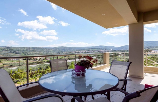 Countryside house in Nature with mountain view