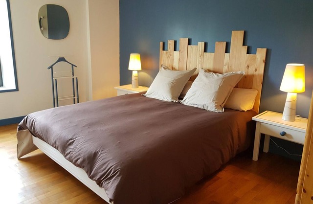 Countryside house with garden, pets allowed, near activities, Wi-Fi