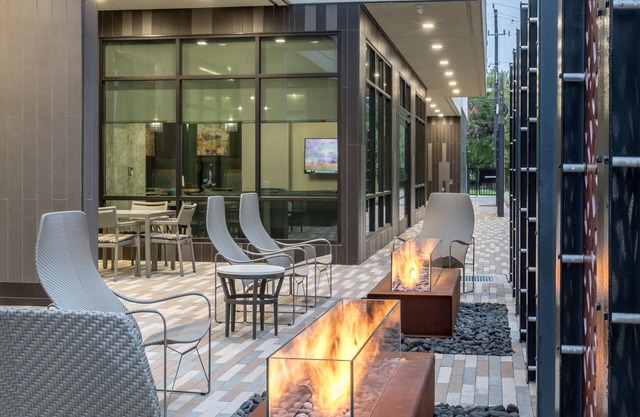 Courtyard by Marriott Houston Heights/I-10