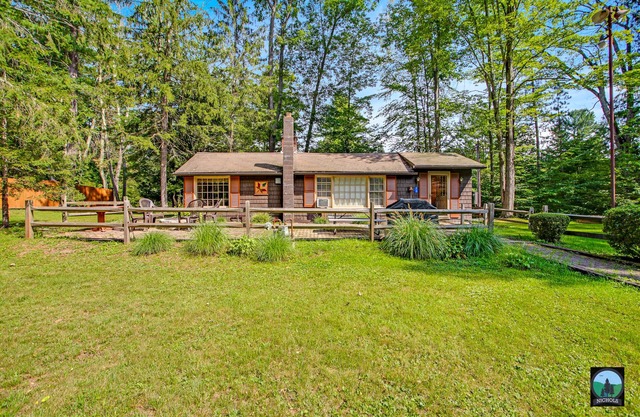 Coyote Cabin on Pristine Pine Creek!