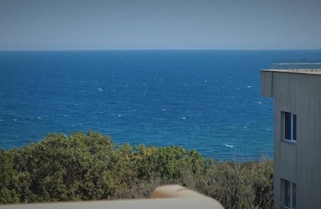 Cozy 1 bed with sea view & pool