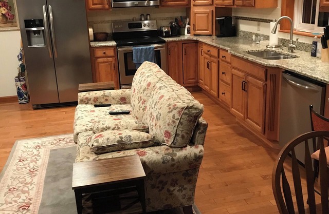 Cozy 1-bedroom apartment in enjoyable Lewisburg with WiFi, AC