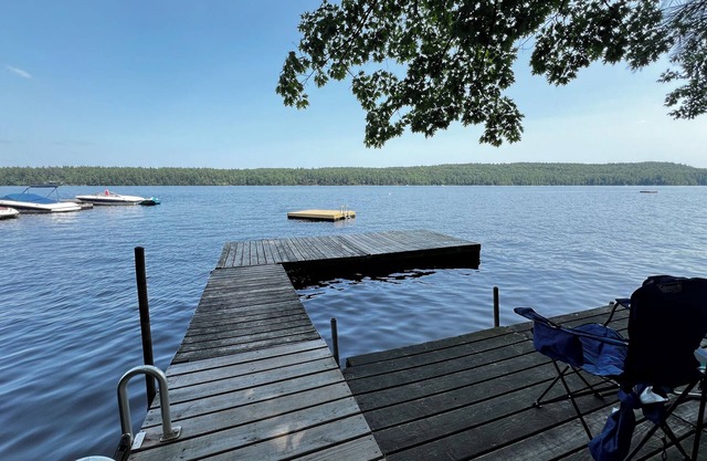 Cozy 1-bedroom condo with private access to the waterfront