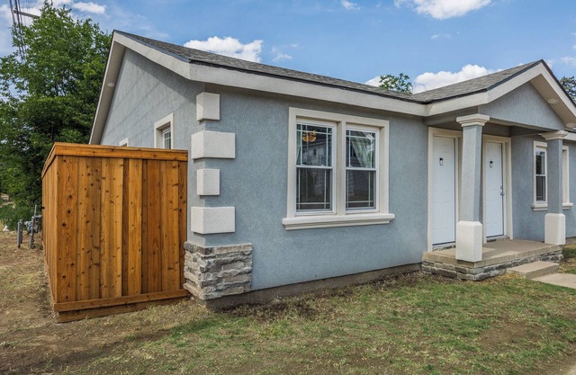 Cozy 1 bedroom home in beautiful Amarillo W/WiFi, Large Tv's, Located on RT 66