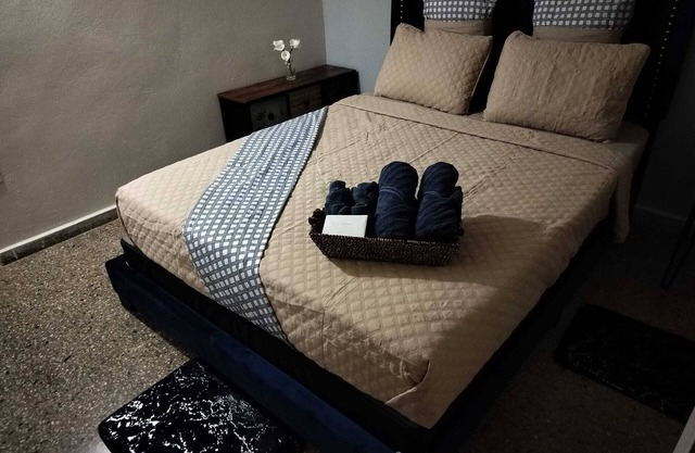 Cozy 1BR Gem in San Juan