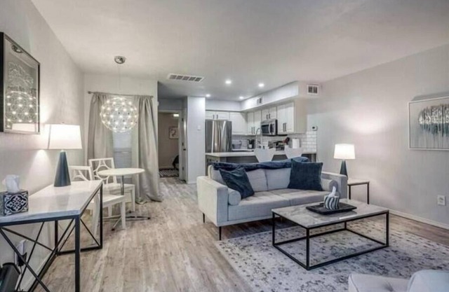 Cozy 1BR in Prime Location