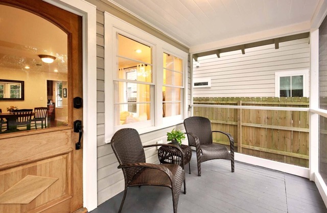 Cozy 2-bedroom cottage near Bay Saint Louis Harbor