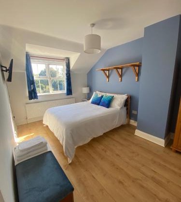 Cozy 2 bedroom townhome