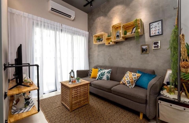 Cozy 2 bedrooms 4 pax Menjalara Near Desa Park City