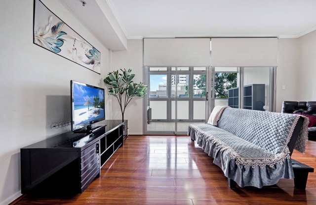 Cozy 2B2B at central of burwood