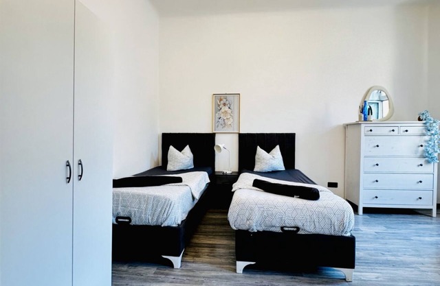 Cozy 2BR Apartment | Quiet & Well-Connected