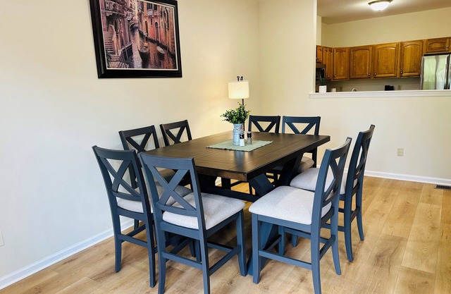 Cozy 3-Bedroom/2 Bath Townhome - Trailside - Pet Friendly