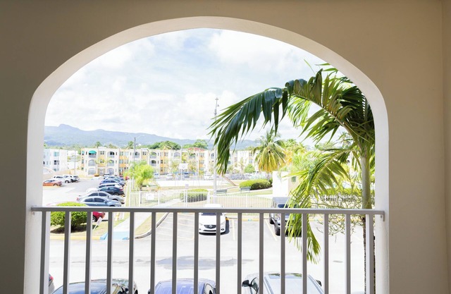 Cozy 3 bedroom condo WiFi, AC in Río Grande pool minutes to beaches,Rain Forest