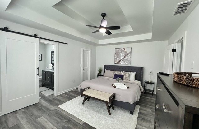 Cozy 3 BR House With Yard Near Tribble Mill Park