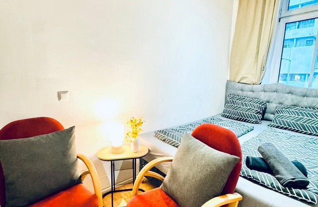 Cozy 4BR Apt for 12P Near FAC Platz