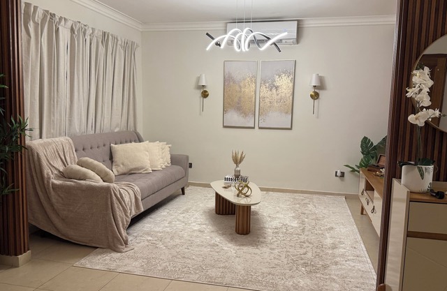 Cozy and Beautiful, 3 Bedroom Apartment Home