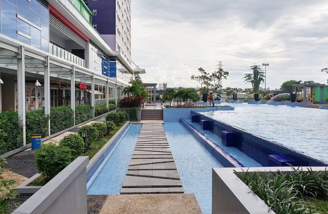 Cozy and Comfort Living Studio at Green Pramuka City Apartment