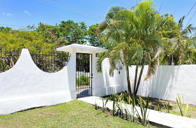 Cozy apartment, close to Laguna and Centro. Momo House