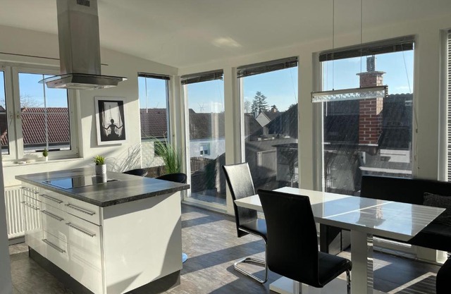 Cozy Apartment next Outlet Center & Airport with Pool & Garden
