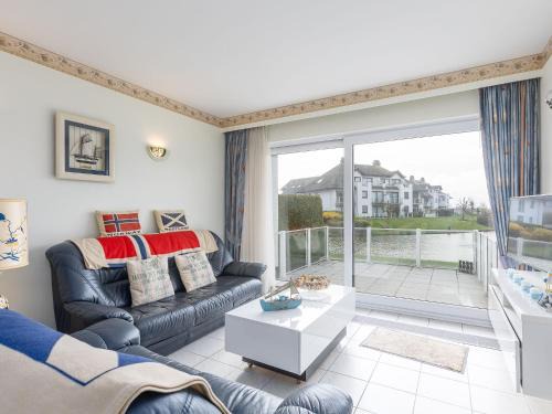 Cozy apartment with sunny terrace