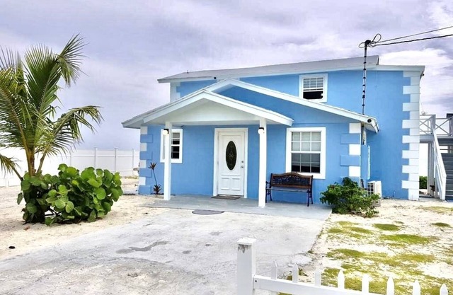 Cozy Beachfront Cottage
