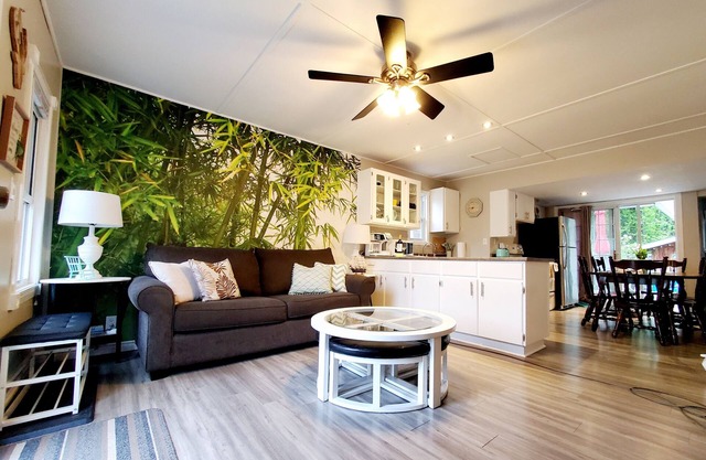 Cozy Beach Family Cottage 🏖 2min→beach @ Bamboo Chalet ~ Lake Erie 🇨🇦 n