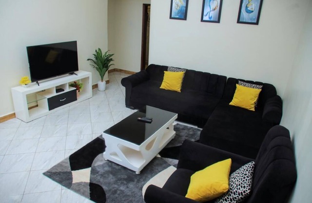 Cozy bed & breakfast in brilliant Kampala with WiFi